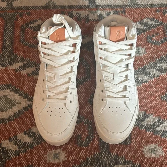 NWT On The Roger Clubhouse Mid in White & Sandstone men’s size 7 - Picture 7 of 13